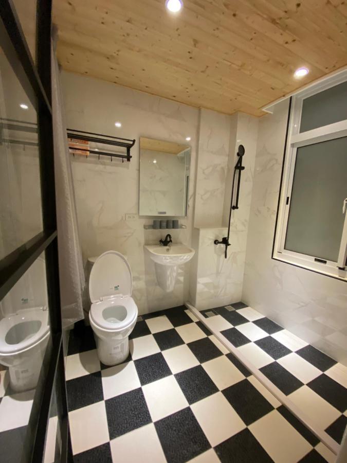 好室連連house Lien Lien Apartment Tainan Luaran gambar