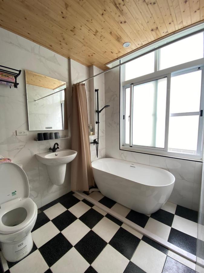 好室連連house Lien Lien Apartment Tainan Luaran gambar
